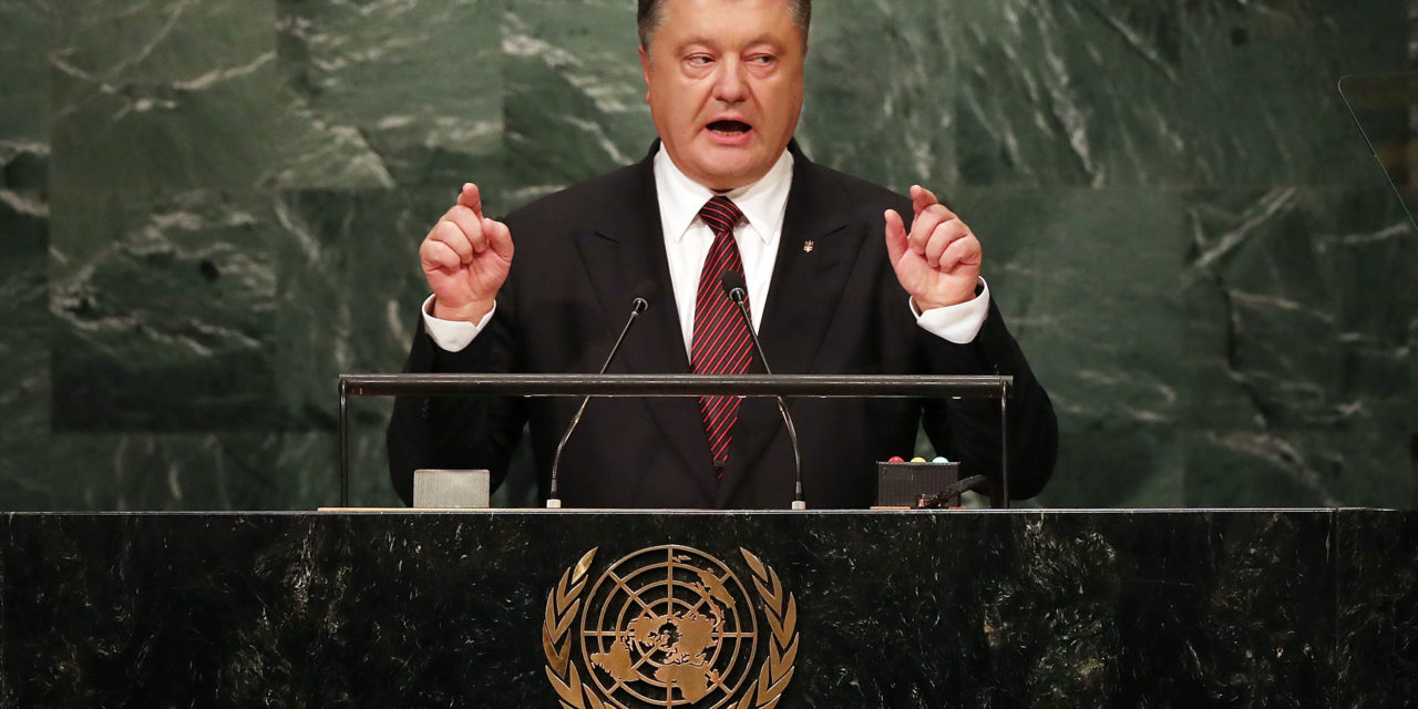 POLITICO: G7 musí čeliť Rusku alebo utrpieť katastrofou, píše Petro Porošenko
