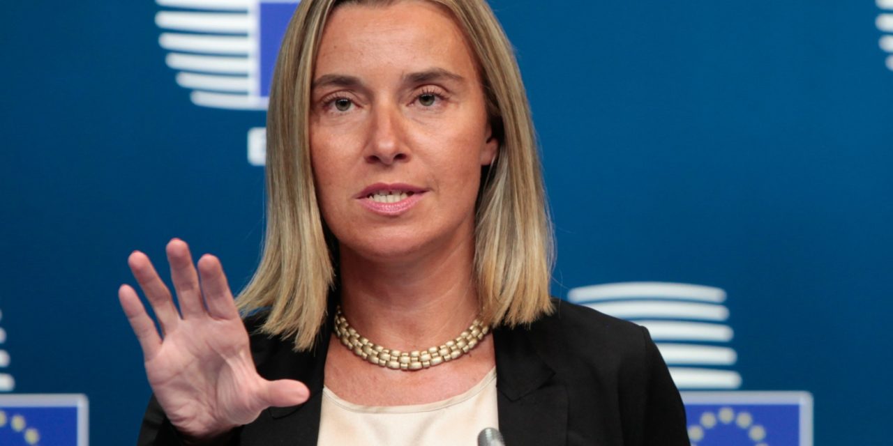 KOMENTÁR: Európski politici klamú, Minské dohody sa Ruska netýkajú.