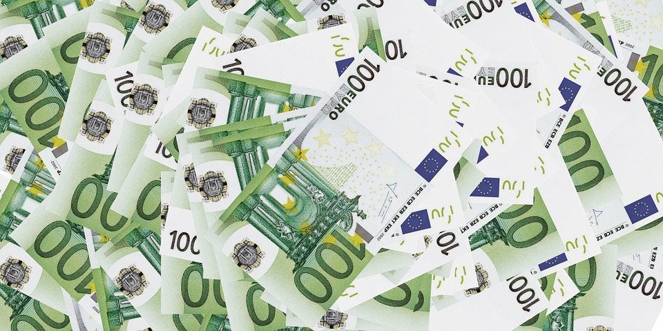 Netreba hýbať s dlhovou brzdou! Postačí komunálna reforma, zrušenie krajov a verejné investičné partnerstvá