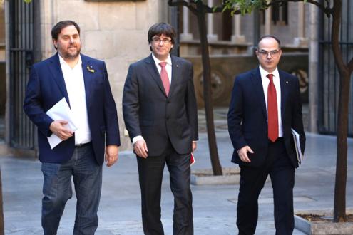 ESQUERDA: Španielska vláda poslala európskym vládam na podpis predtlačené vyhlásenie odsudzujúce vyhlásenia katalánskej nezávislosti