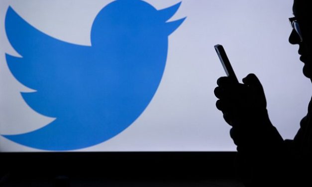 U.S. NEWS: Twitter zakázal reklamy ruských médií. Moskva hrozí odvetou