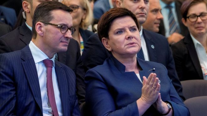 MIMORIADNA SPRÁVA: Poľská premiérka Szydlová odstupuje, nahradí ju minister financií
