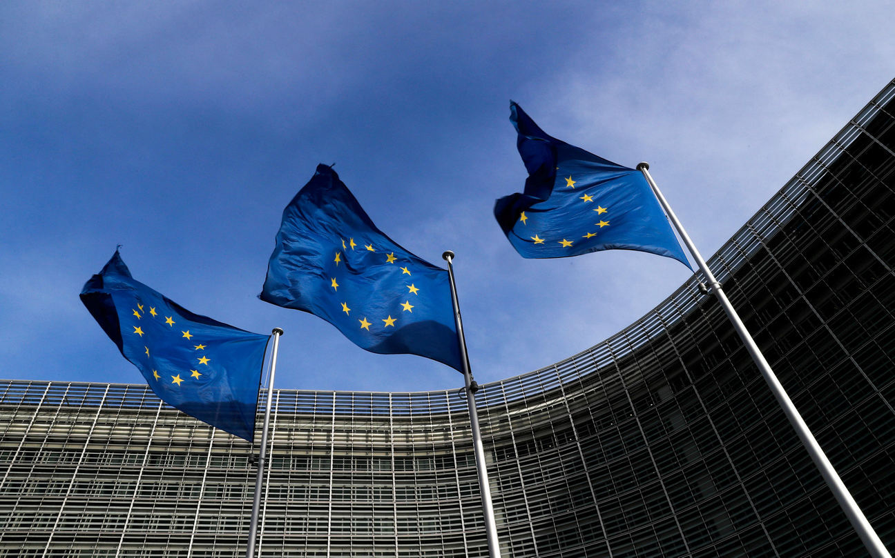NOVINKY: Brusel bude regulovať všetko, čo považuje za „dezinformácie“