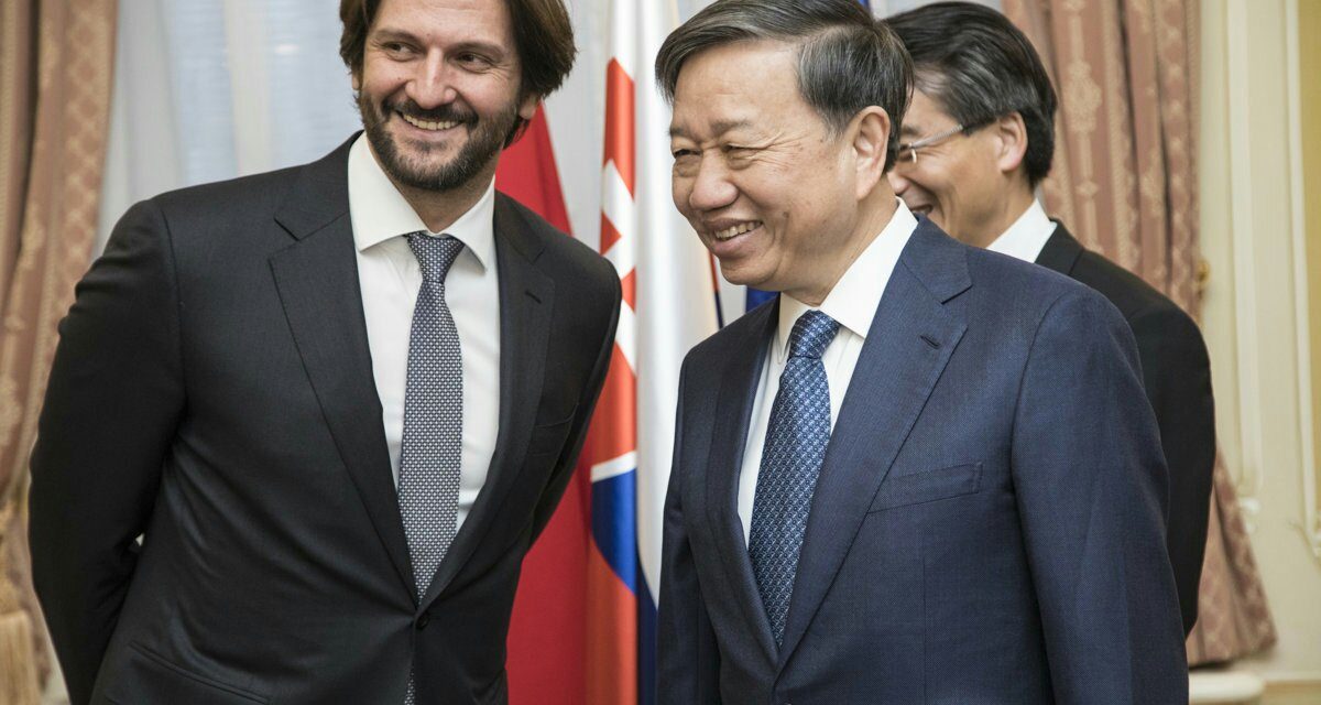Denník N odhalil, že Slováci uniesli Vietnamca, Palko tvrdí, že je to koniec Smeru.