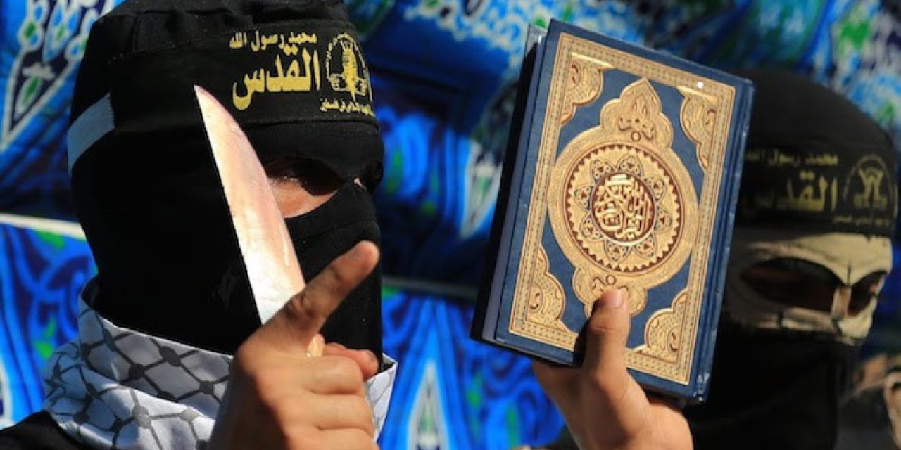 „Náboženstvo mieru“ a jeho mýty 11: Korán je islamským náprotivkom Biblie