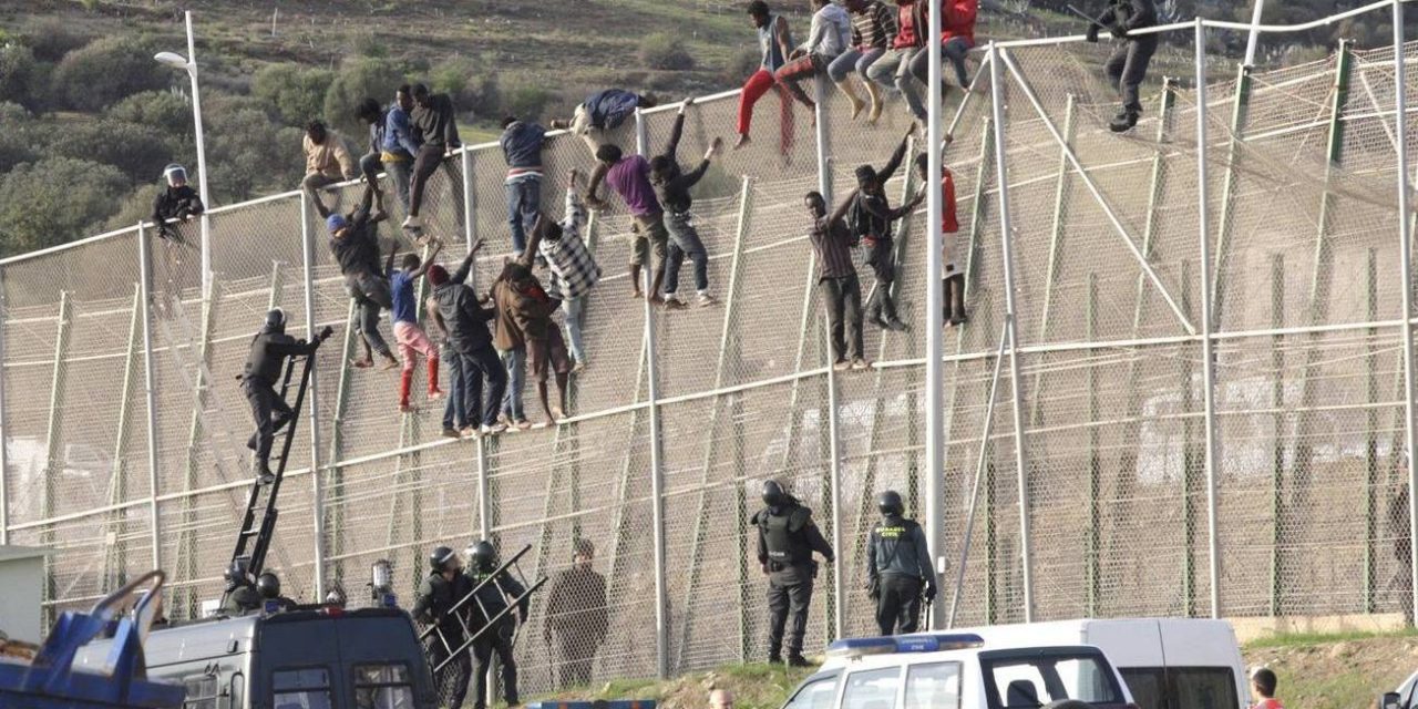 Samotný boj proti kvótam a ilegálnej migrácii existenčnú hrozbu nerieši