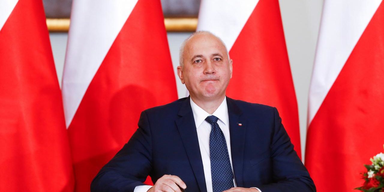 REUTERS: Poľský minister vnútra odporúča vláde odstúpiť od Globálneho paktu OSN o migrácii